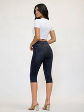 Load image into Gallery viewer, Mid Rise Subtle Distress Capri Pants
